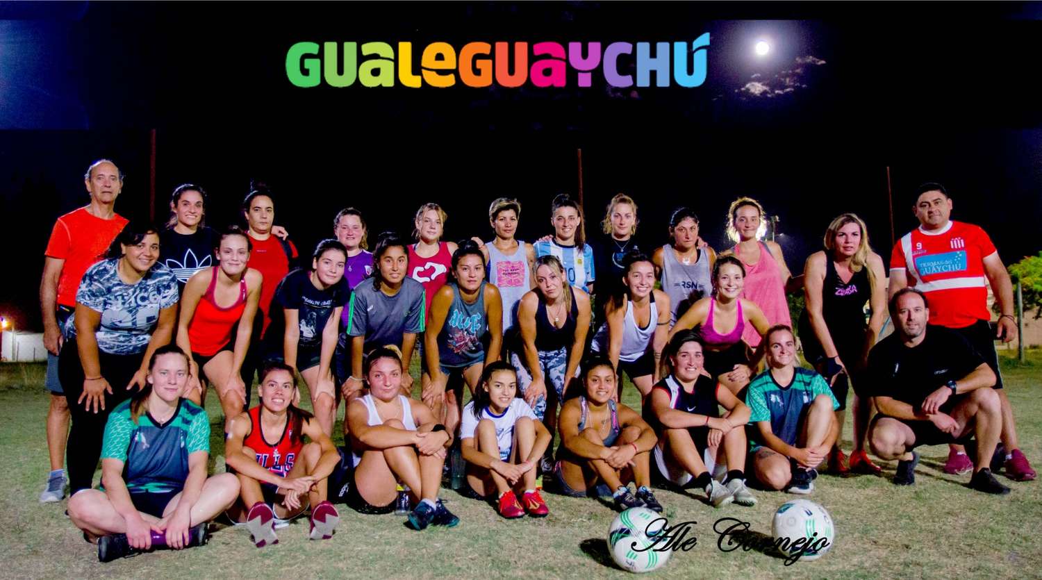 Fútbol Femenino: El preseleccionado local comenzó con los entrenamientos 