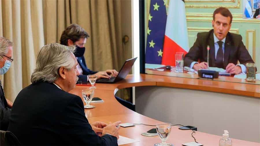 Fernández dialogó con Macron y recibió su apoyo a las negociaciones con el FMI