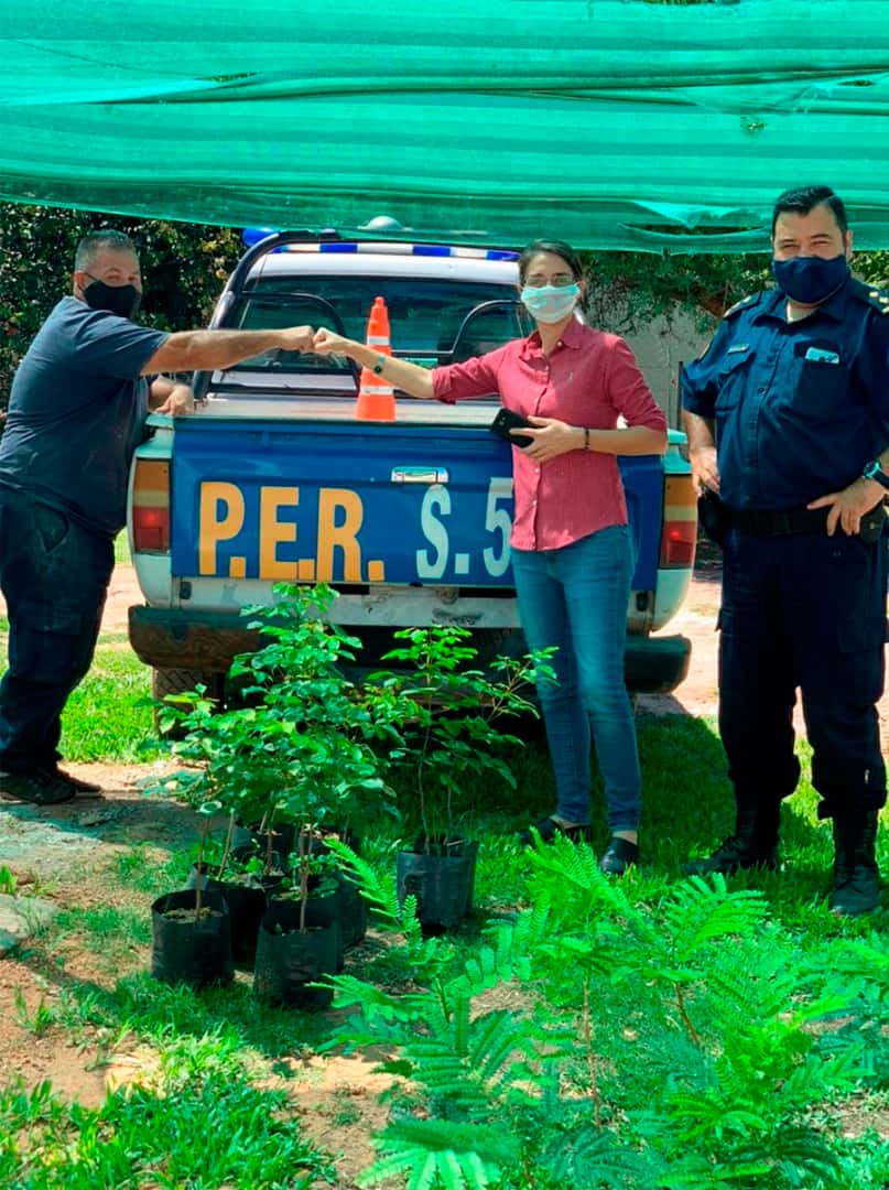 La Municipalidad de Pueblo Belgrano donó 37 árboles a la Policía Montada