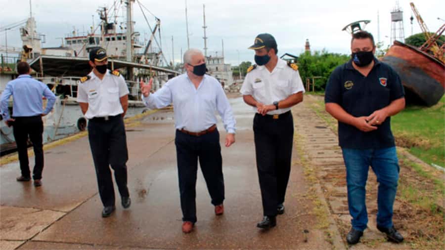 La Armada acordó con la Caru realizar el mantenimiento del balizado del río Uruguay