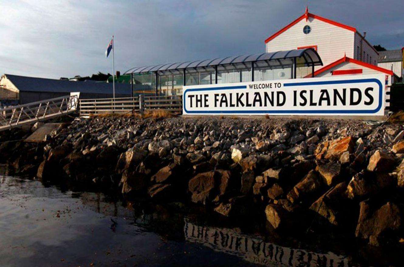 El Reino Unido advirtió que  mantendrá presencia militar  "permanente" en   Malvinas