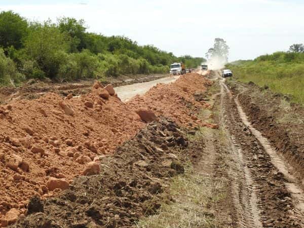 Realizan mejoras de caminos productivos de Rincón del Gato