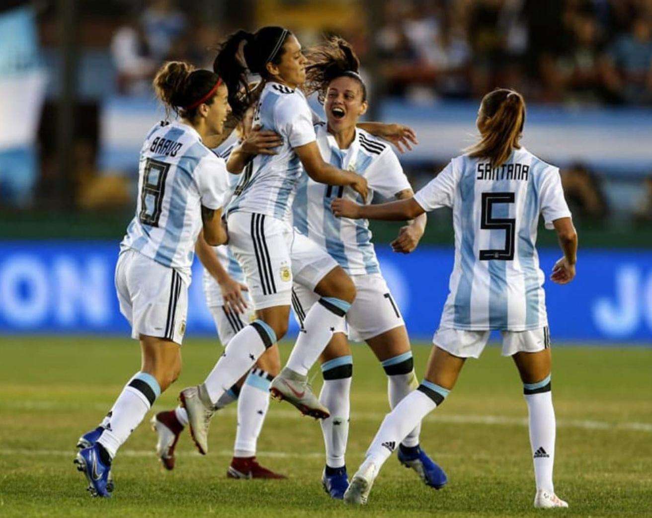 Fútbol femenino: Argentina  enfrenta a Venezuela en  Bilbao  por una copa Internacional