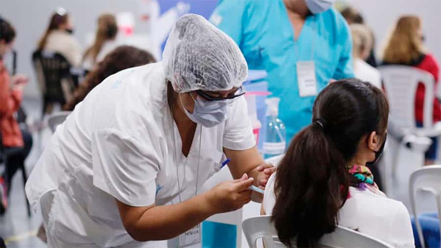 La Argentina ya aplicó más  de 5,3 millones de vacunas