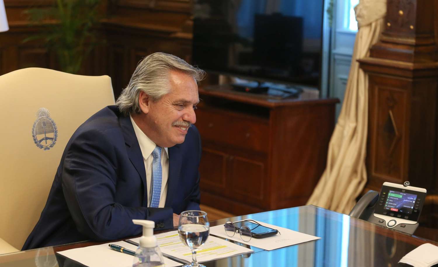 Fernández recibió una carta de  Biden y dialogó con su asistente  especial por videoconferencia