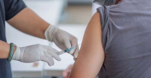 Difunden un informe sobre el impacto de las vacunas en el sistema inmunológico