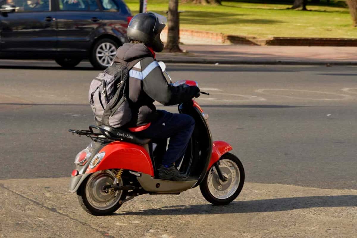 Está en vigencia la ordenanza que regula el uso de motos en la ciudad