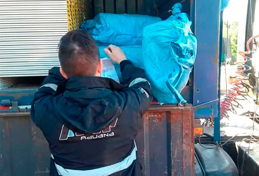 Los 215 kilos de cocaína que transportaba el  camionero uruguayo se cargaron en la ciudad