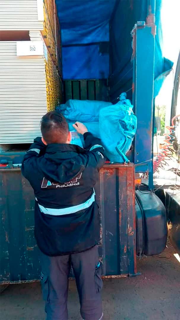 La Justicia Federal procesó al camionero uruguayo que quiso cruzar la frontera con 215 kilos de cocaína