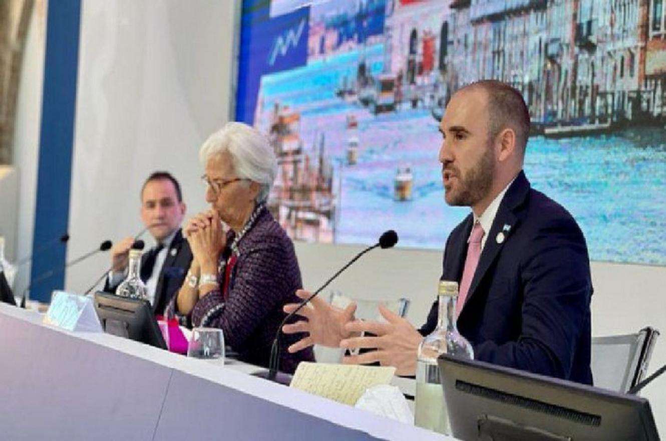 Cumbre en Venecia: Guzmán se comprometió ante el FMI a cumplir con próximos pagos