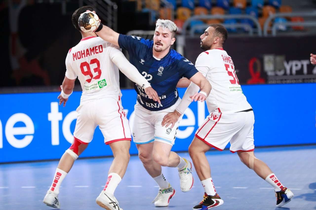 Handball/JJOO   El seleccionado masculino perdió un amistoso con Bahrein