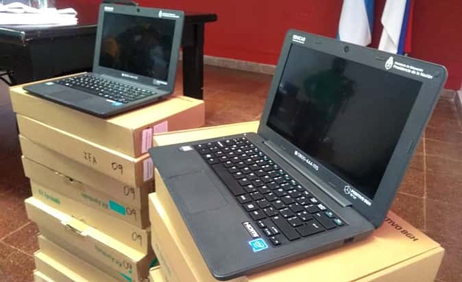 Llegarían 20.000 netbooks con destino a 300 escuelas de Entre Ríos