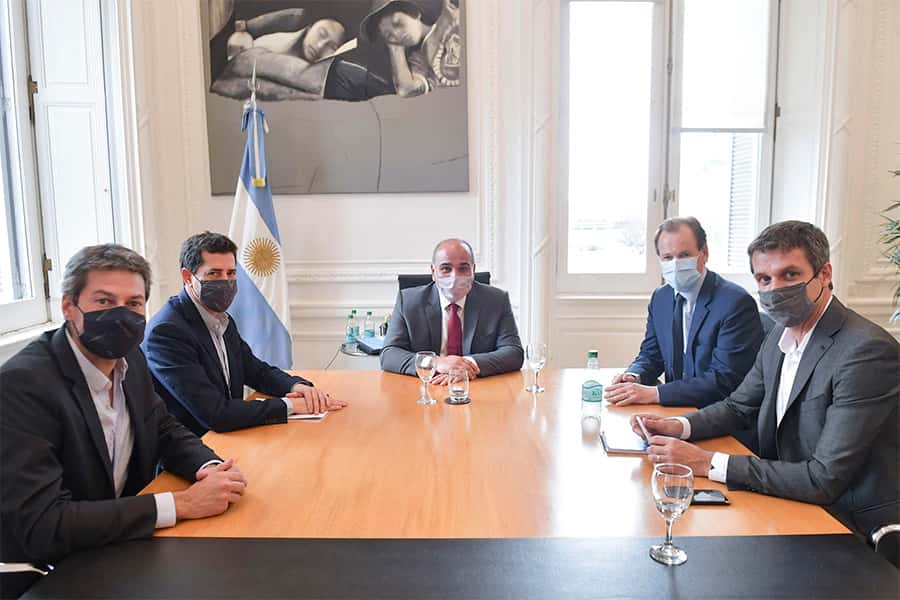 Bordet gestionó ante el Gobierno Nacional la apertura de los pasos vecinales con Uruguay