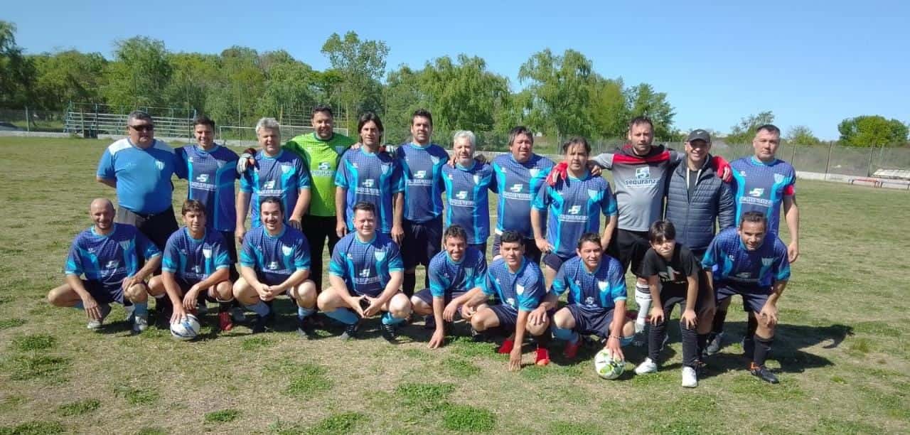 Copa Gualeguaychú: Sarmiento y Juventud jugarán la final de la edición de veteranos