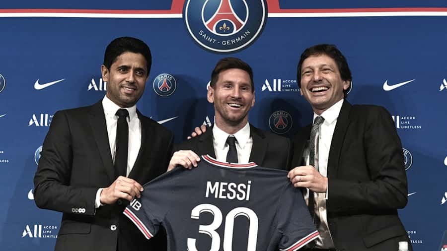 El director deportivo del PSG cuestionó las convocatorias de Messi y Paredes