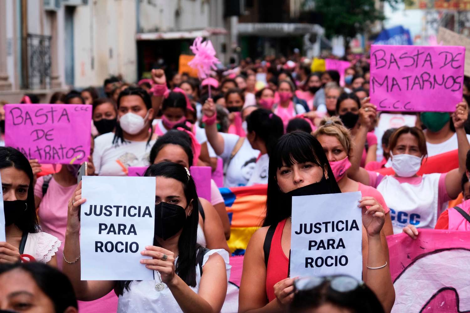 Mujeres volvieron a movilizarse  por el 25N y Gobierno ratifica su  compromiso contra las violencias