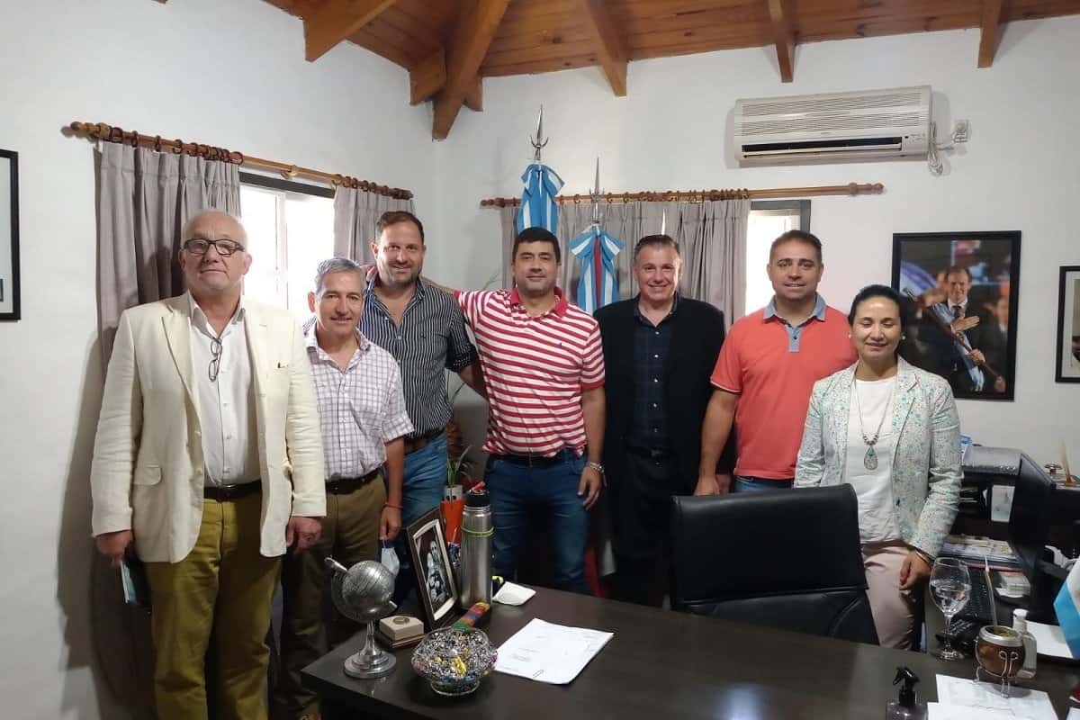 La Cooperativa Eléctrica se reunió  con el intendente de Pueblo Belgrano