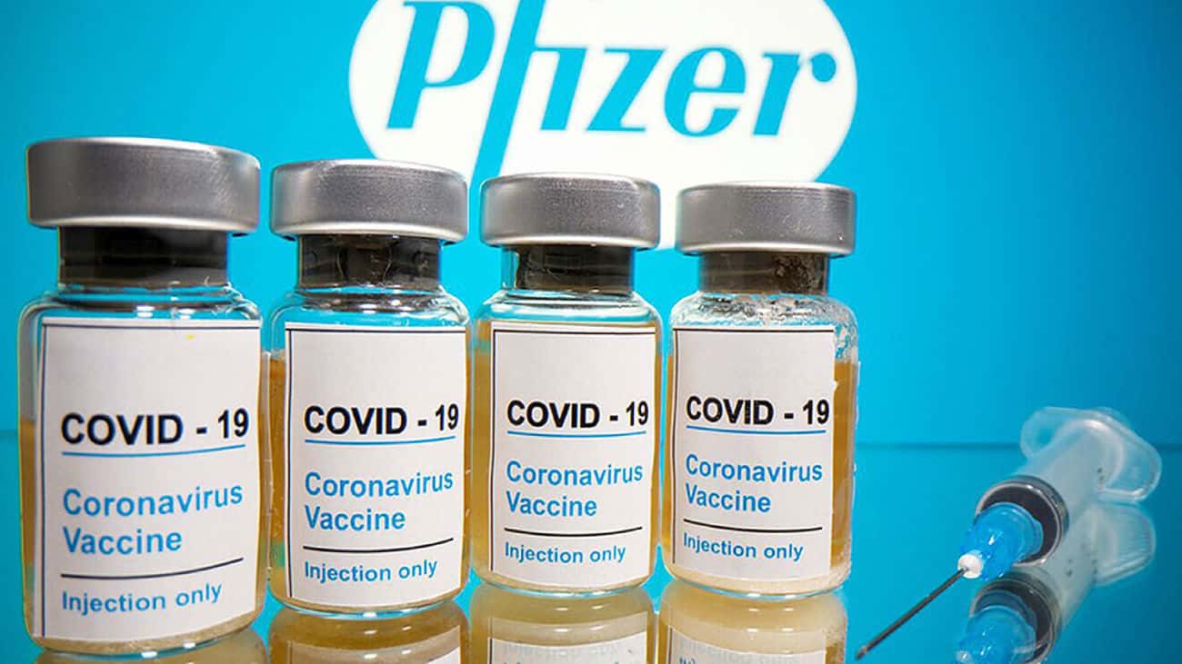 Afirman que dos dosis de la vacuna de Pfizer no ofrecen protección contra la variante Ómicron