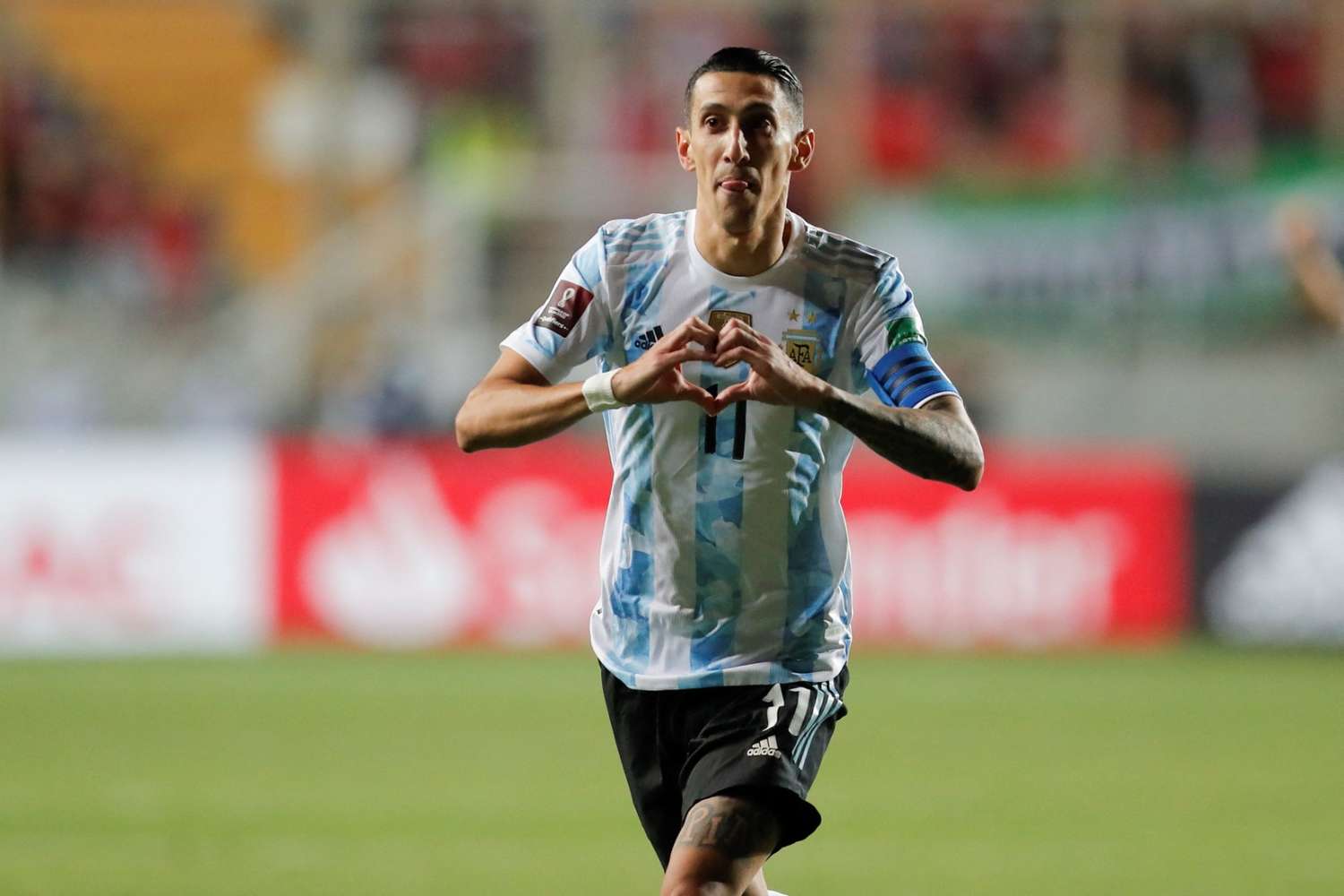 Argentina, sin Messi ni Scaloni, se hace fuerte y derrota a Chile en la altura de Calama