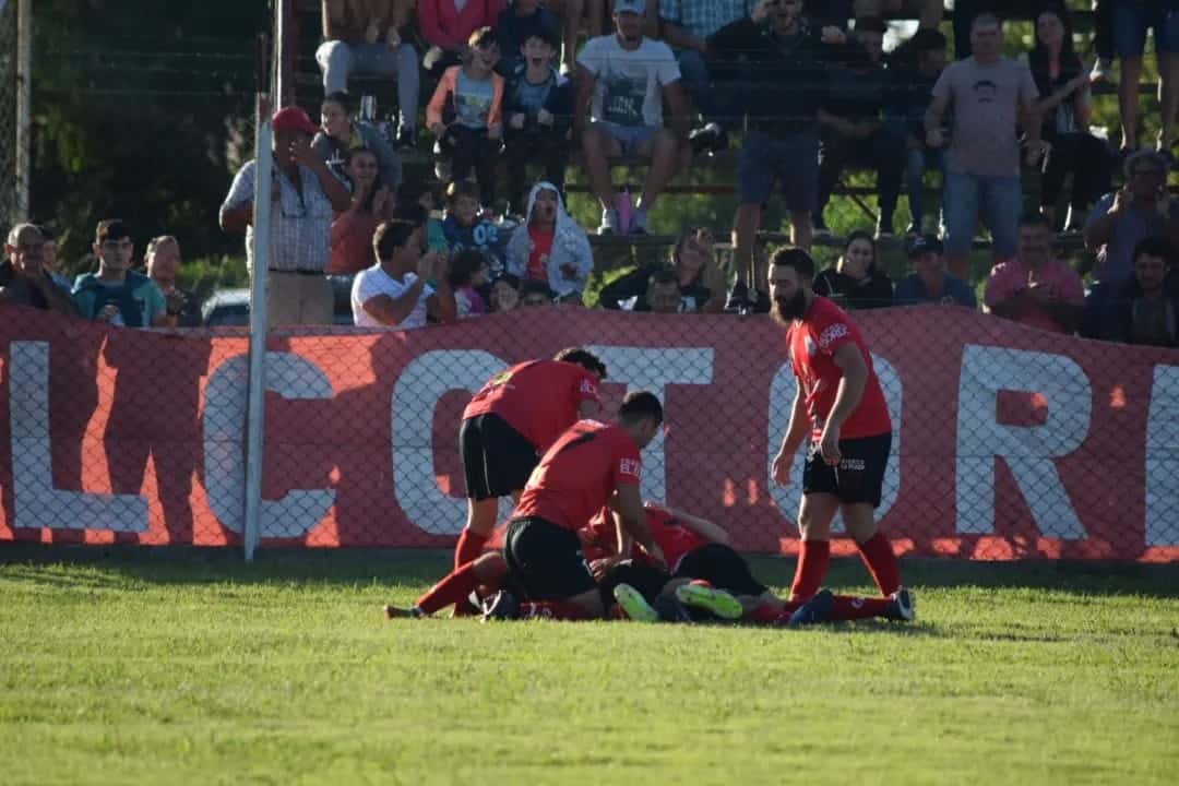 Copa Entre Ríos: Central y Deportivo clasificaron a cuartos de final