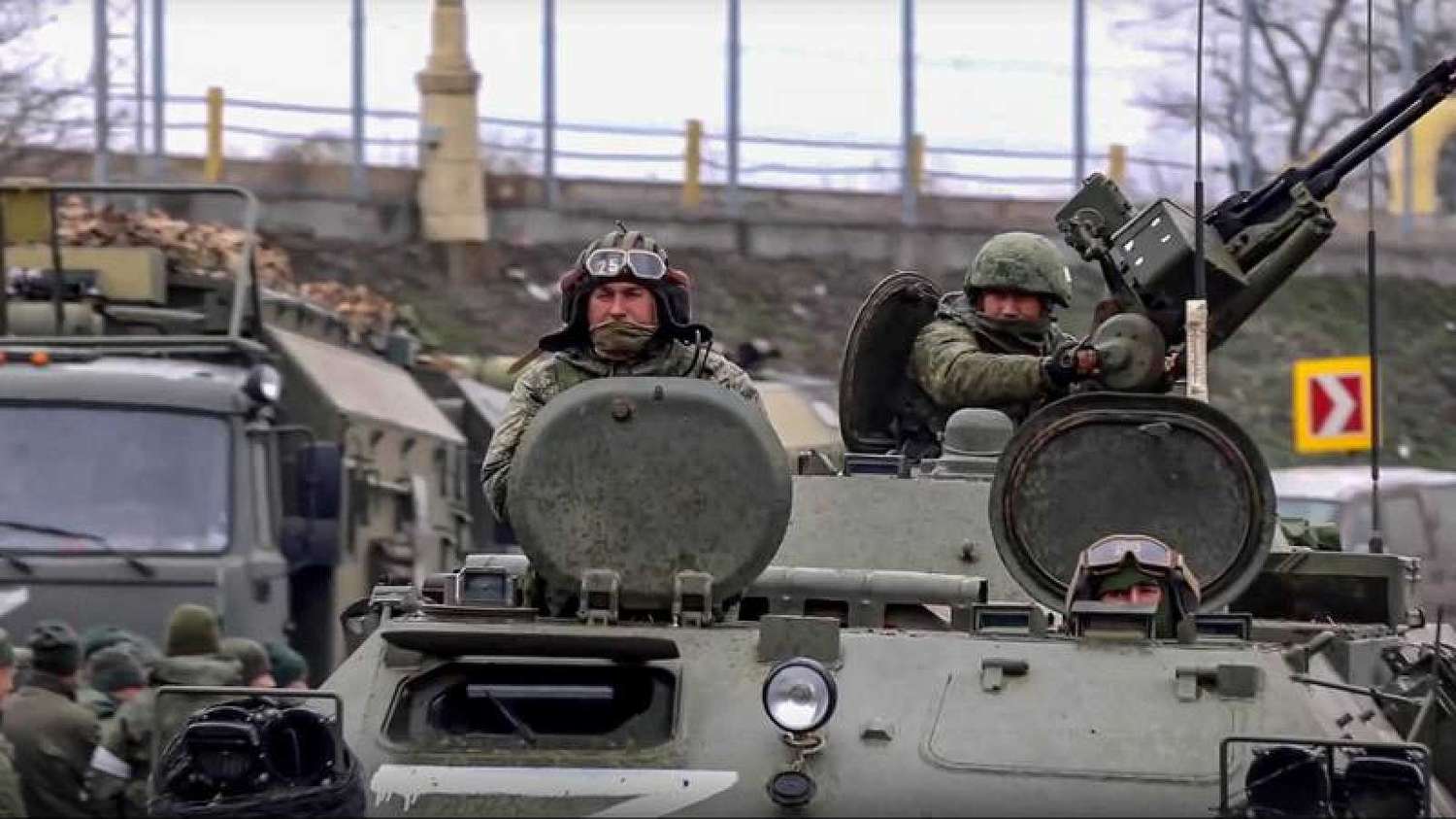 Los tanques rusos se acercan  a Kiev y la situación es cada vez  más desesperante en Mariupol