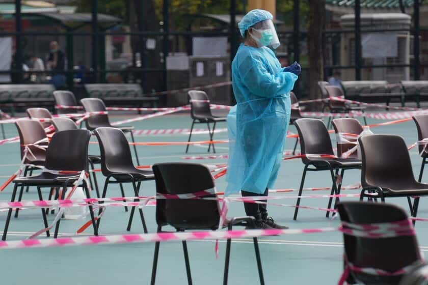 Especialistas proponen medidas  preventivas para mitigar brotes a dos   años de declaración de pandemia