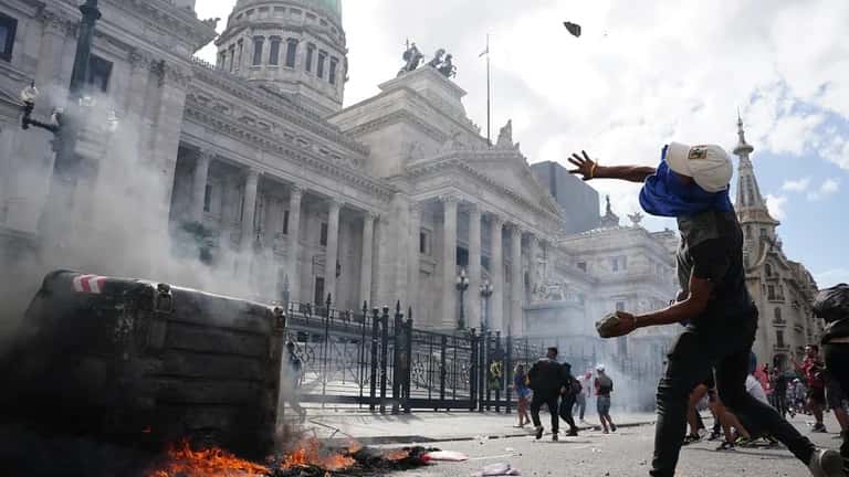  Ataque al Congreso: Los imputados rechazaron que Cristina Kirchner sea querellante en la causa