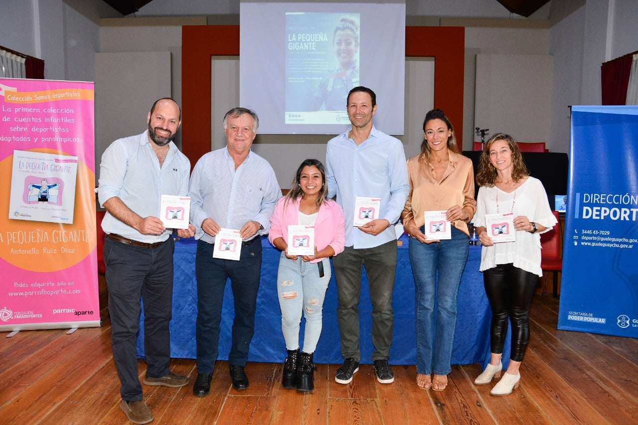 Realizaron la presentación del libro de Antonella Ruíz Díaz