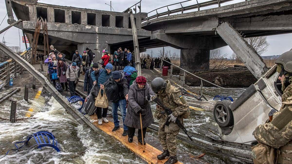 Versiones cruzadas entre Rusia y  Ucrania sobre Mariupol mientras se aleja la chance de una tregua