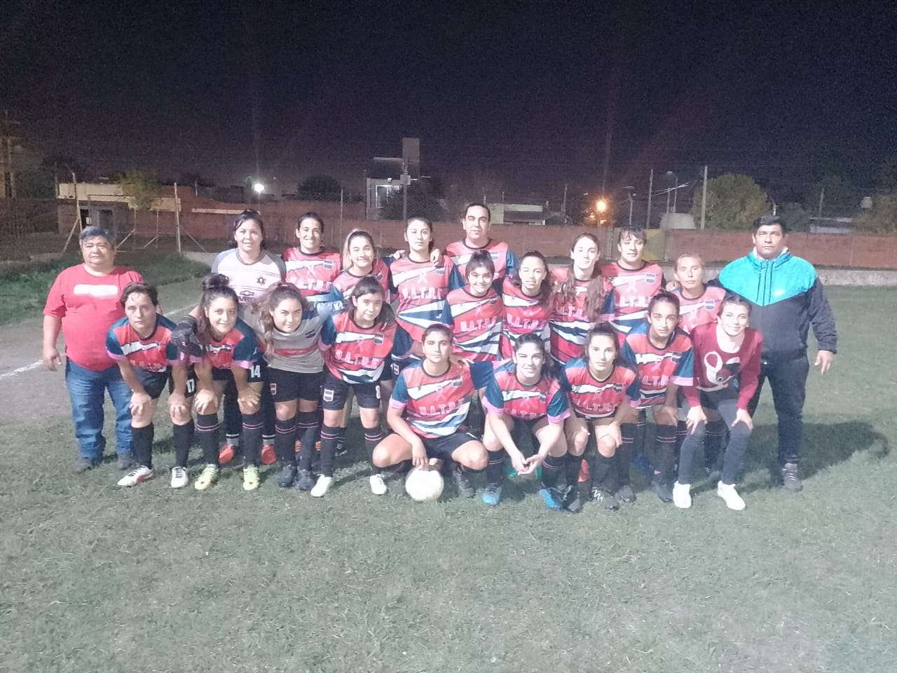 Unión del Suburbio y Sud América definirán la Copa Gualeguaychú femenina