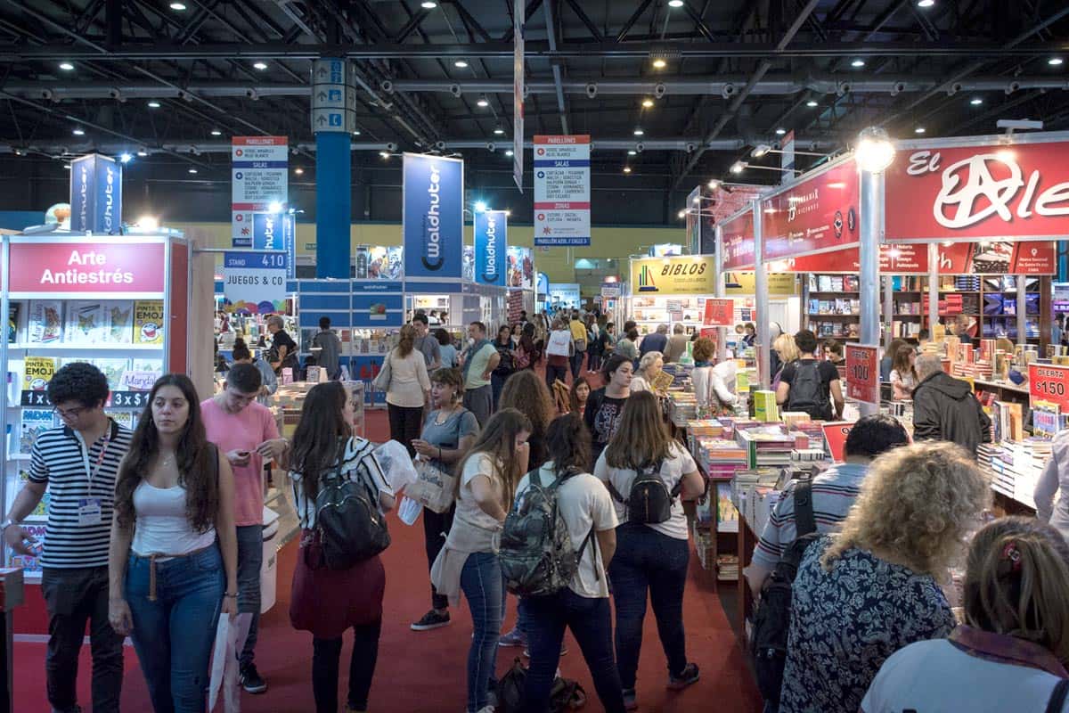 Después de una ausencia de dos años, la Feria del Libro confirmó su enorme masividad