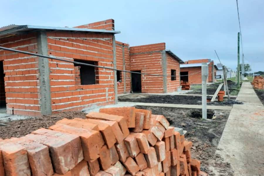 Enrique Carbó: el IAPV construirá 19 viviendas