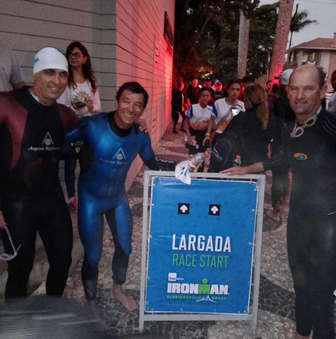 Triatletas locales corrieron el Ironman de Florianópolis