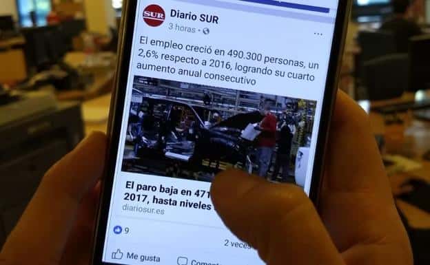 Los argentinos se informan por los sitios online y las redes pero con desconfianza, según estudio