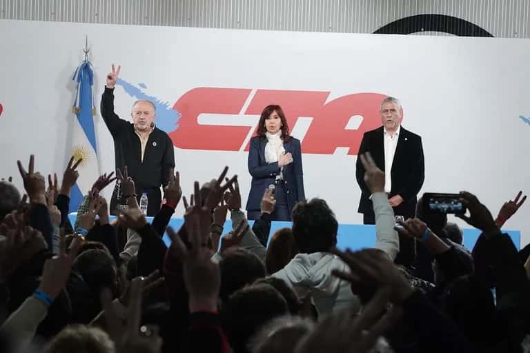 Cristina Kirchner denunció un “festival   de importaciones” y apuntó contra el   BCRA  y el Ministerio de Producción