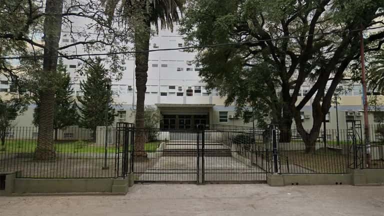 Bochazo en Medicina   de La Plata: 800 alumnos   reprobaron un parcial 