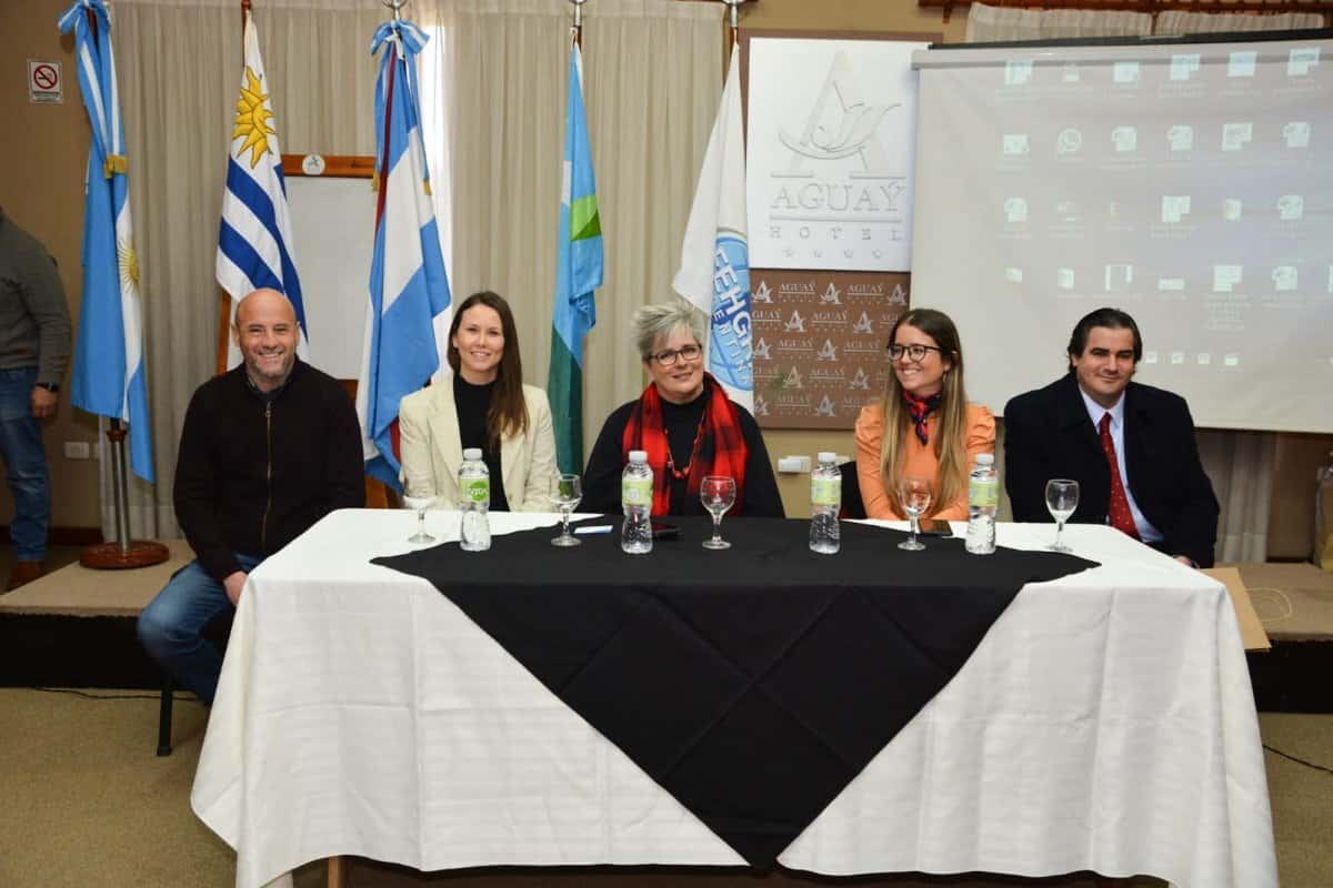 Importante encuentro junto a prestadores y autoridades de turismo de Uruguay