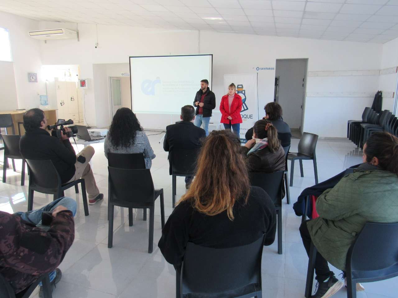 Larroque: Presentaron el programa provincial “Jóvenes Emprendedores”