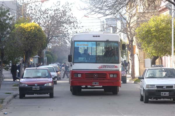 El transporte de pasajeros de Entre Ríos recibió en 2015 más de 332 millones de pesos en subsidios