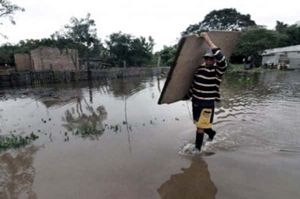 Cerca de mil evacuados y autoevacuados por las lluvias en el norte entrerriano