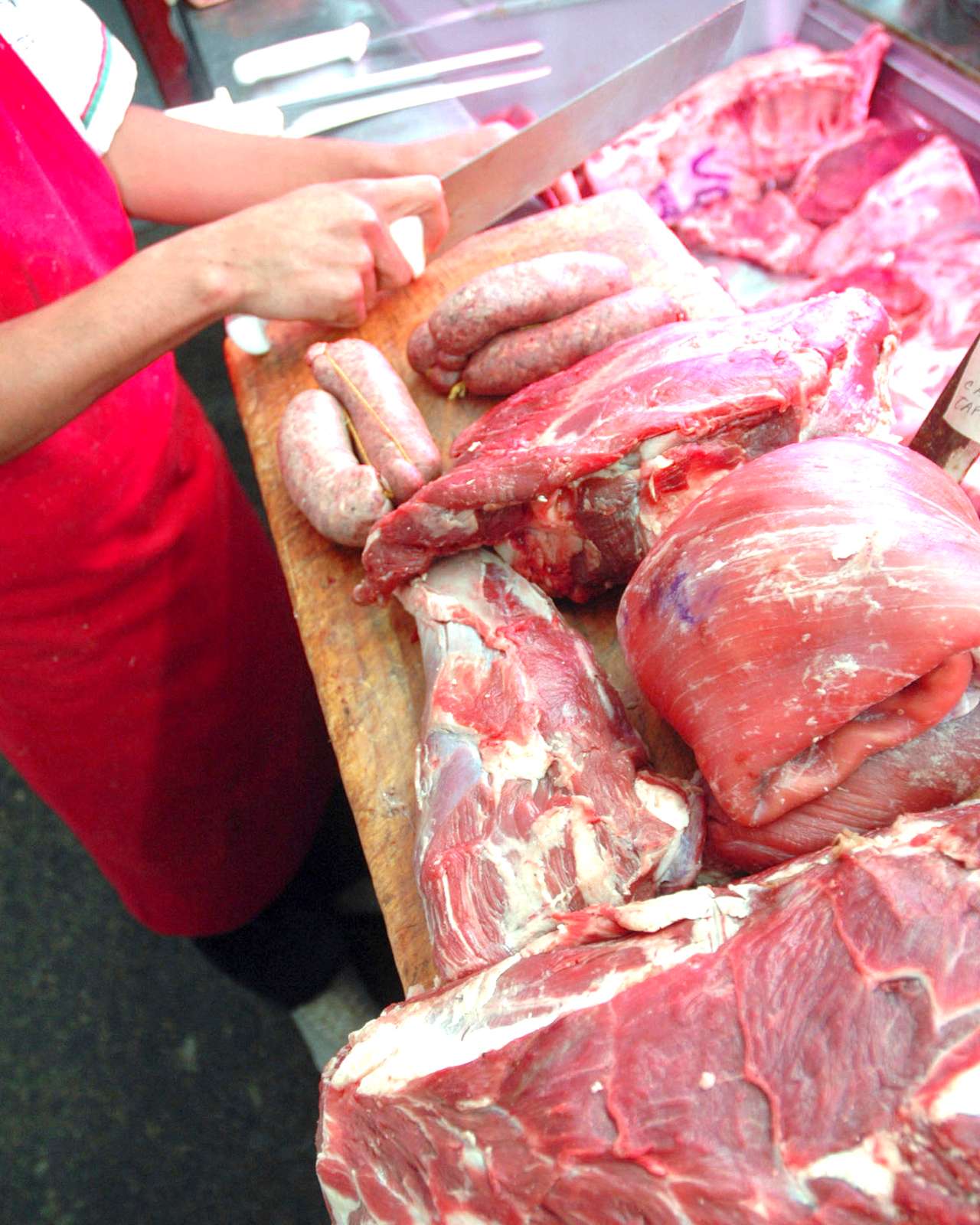 Sigue bajando el consumo de carne vacuna y se afianza el uso del cerdo en la mesa familiar