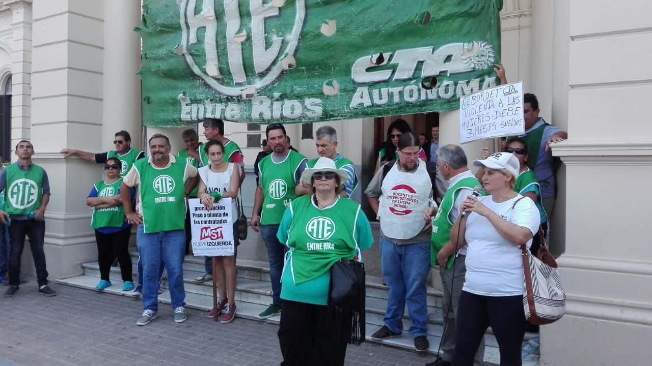 La Multisectorial  marchó en Paraná 