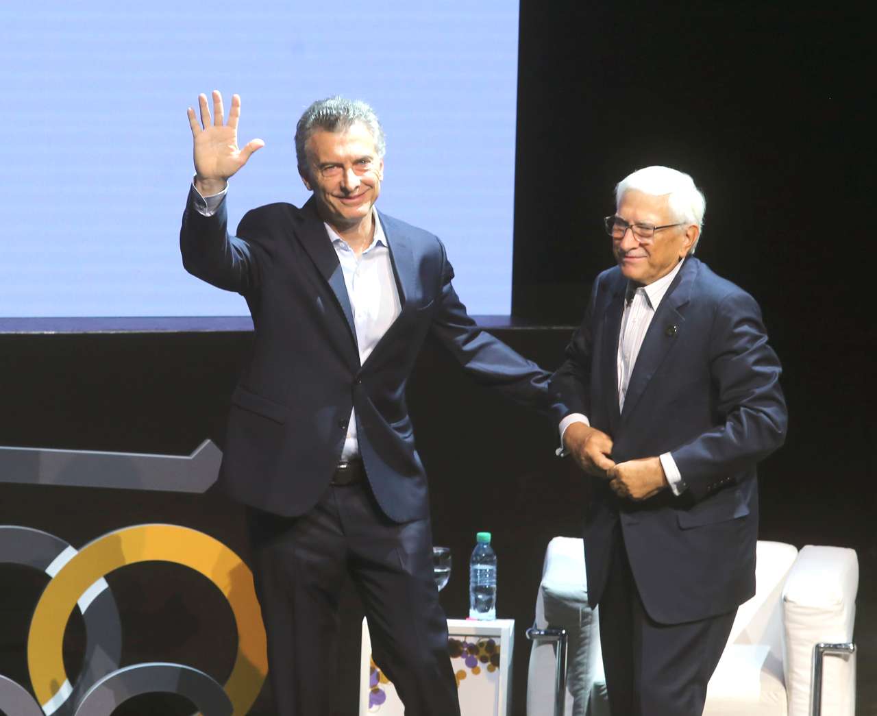 Macri lanzó un plan de microcréditos  y dijo que al país le “está yendo bien”