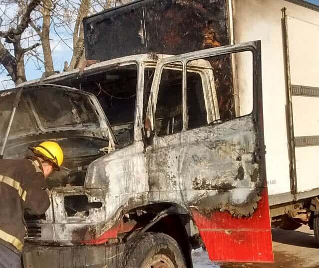 Se incendió un camión de la empresa Muriel