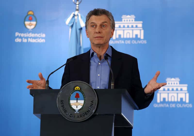 Macri encabeza en San Juan un acto por la construcción de un túnel fronterizo