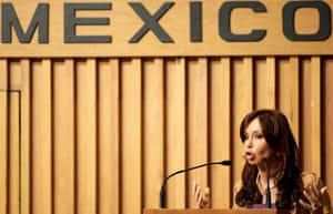 Cristina Kirchner recibe  hoy a Felipe Calderón