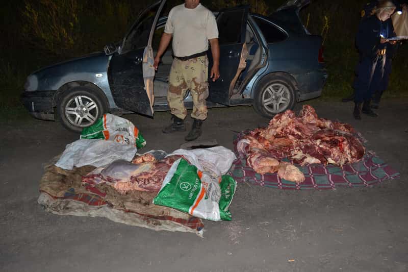  Detienen a un hombre con 180 kilos de carne que habría faenado en Rincón de Cinto