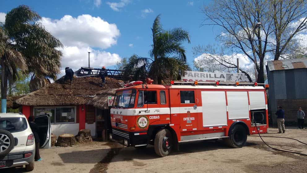 Los bomberos de Ceibas se debaten entre los siniestros y emergencias y la  precariedad de su parque automotor