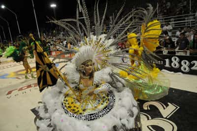 Fuerte apuesta del Carnaval del País en su edición 2011