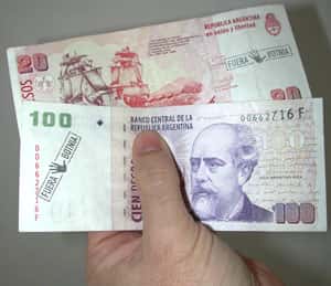 Circulan billetes con  un sello contra Botnia